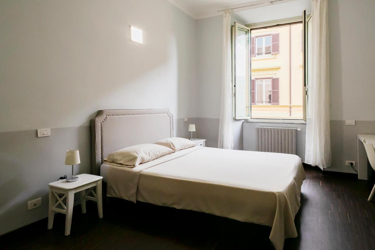 Hotel Dm69 - Termini Monti Crossroads Rom Exterior foto
