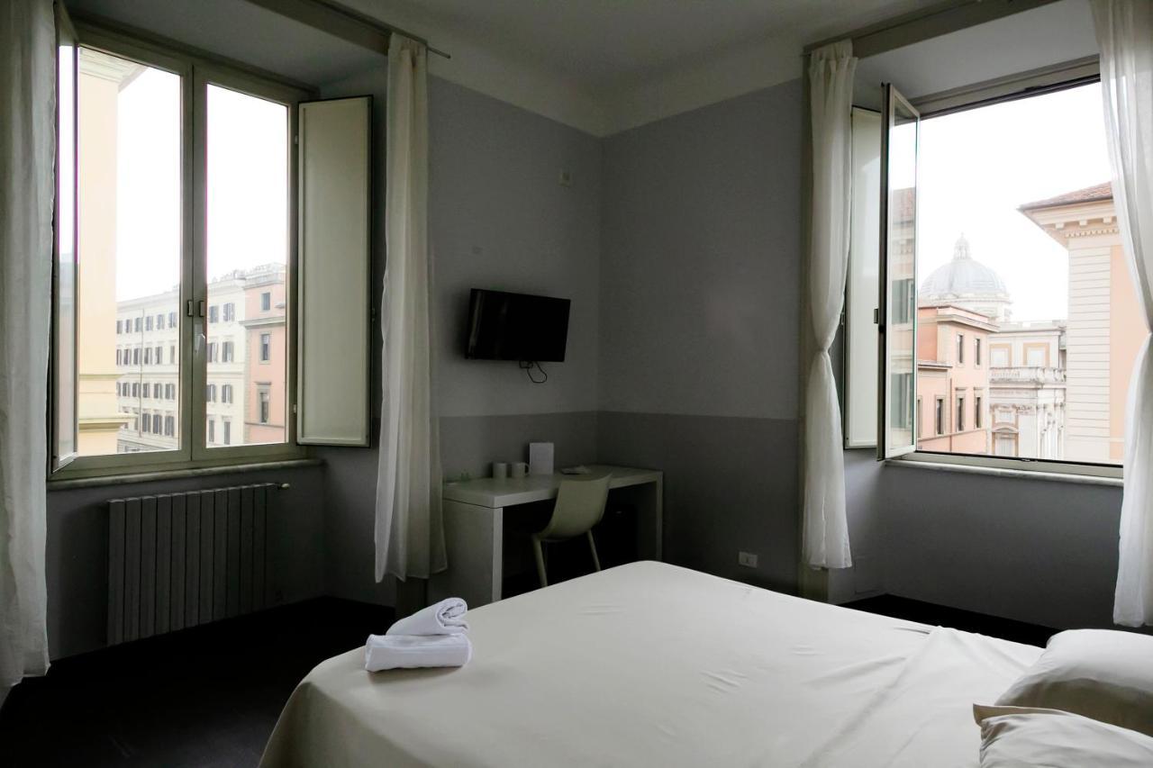 Hotel Dm69 - Termini Monti Crossroads Rom Exterior foto