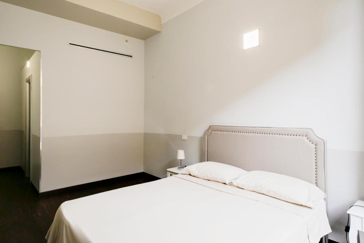 Hotel Dm69 - Termini Monti Crossroads Rom Exterior foto