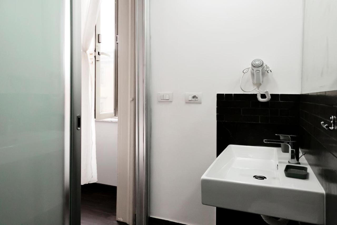 Hotel Dm69 - Termini Monti Crossroads Rom Exterior foto